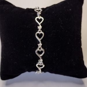 Silver tone Heart Shaped Bracelet